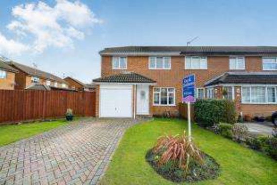 3 Bedroom End of Ter...